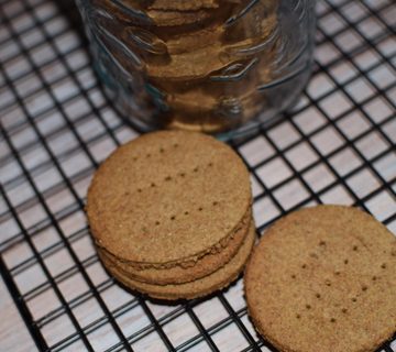 Spelt Flour Graham Crackers made with Real Vanill